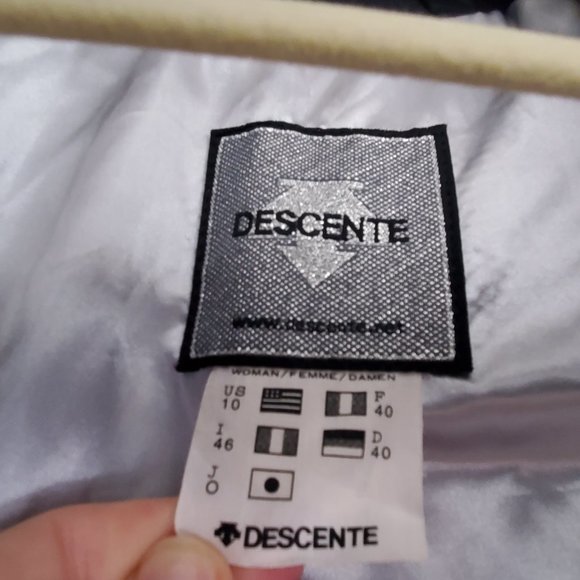 Japanese Brand - Descente - Size US 10 Women's Ski/Snowboard Jacket - Picture 4 of 7